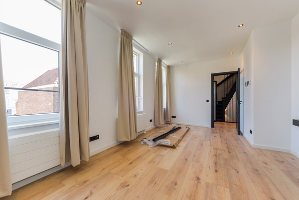 Medium property photo - Jacob van Lennepstraat, 3117 SH Schiedam